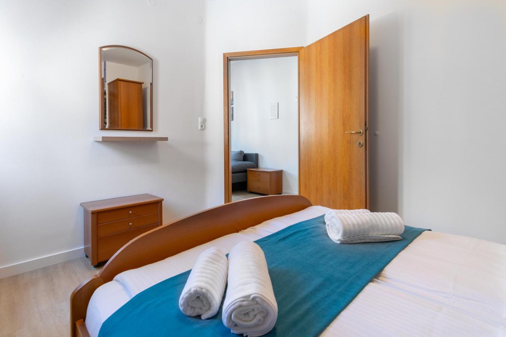 Bed & Breakfast Palac -Free Parking- Baška Voda Extérieur photo